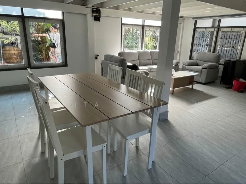 3-BR House, Bangkok, Bang Na Nuea, Bang Na, Bangkok, 3 Bedrooms, 200 sqm, Single Detached House For Rent, by Ramita Theptham, 500484667 - DDproperty.com