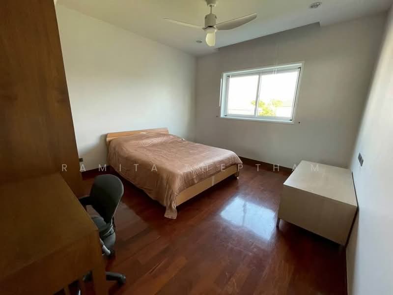 Panya Pattanakarn Village, Bangkok, Soi Phatthanakarn 30, Suan Luang, Bangkok, 5 Bedrooms, 600 sqm, Single Detached House For Rent, by Ramita Theptham, 500484677 - DDproperty.com