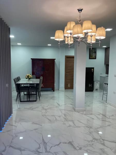 3-BR House, Bangkok, Phra Kanong Nua, Watthana, Bangkok, 3 Bedrooms, 200 sqm, Single Detached House For Rent, by Ramita Theptham, 500484690 - DDproperty.com