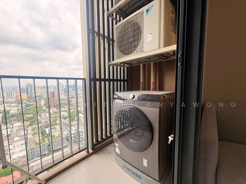 Oka Haus Sukhumvit 36, Bangkok, 3399 Rama 4 Road, Khong Tan, Khlong Toei, Bangkok, 1 Bedroom, 34 sqm, Condo For Rent, by Achaya Nithipanyawong, 500484695 - DDproperty.com
