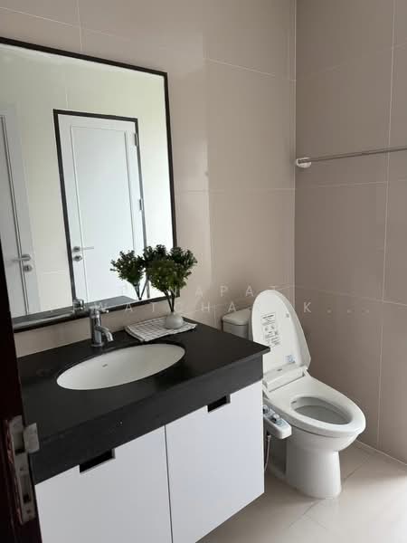 Noble Ora, Bangkok, Soi Sukhumvit 55, Sukhumvit Road, Khlong Tan Nua, Watthana, Bangkok, 2 Bedrooms, 114 sqm, Condo For Rent, by Tanapat Jitwatcharakomol, 500484703 - DDproperty.com