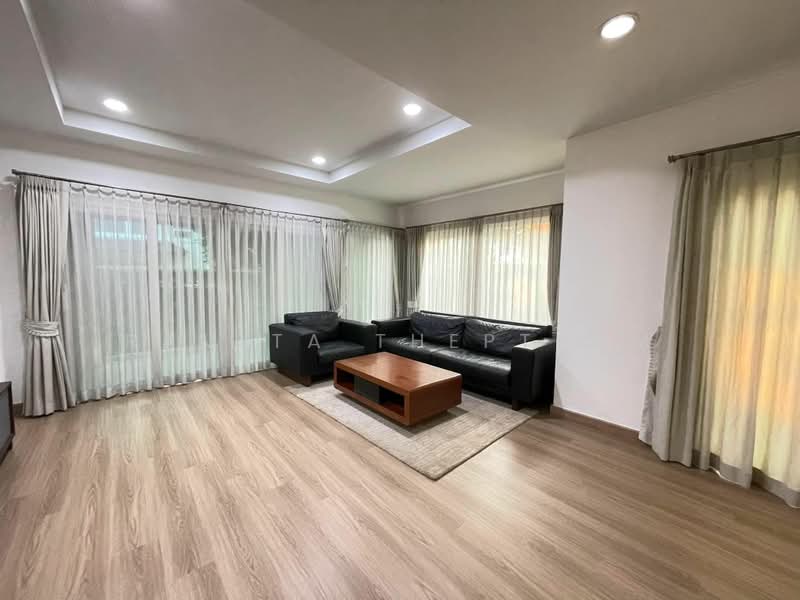 The Centro Onnut-Wongwaen, Bangkok, Lat Krabang Road, Lat Krabang, Bangkok, 3 Bedrooms, 240 sqm, Single Detached House For Sale, by Ramita Theptham, 500484706 - DDproperty.com