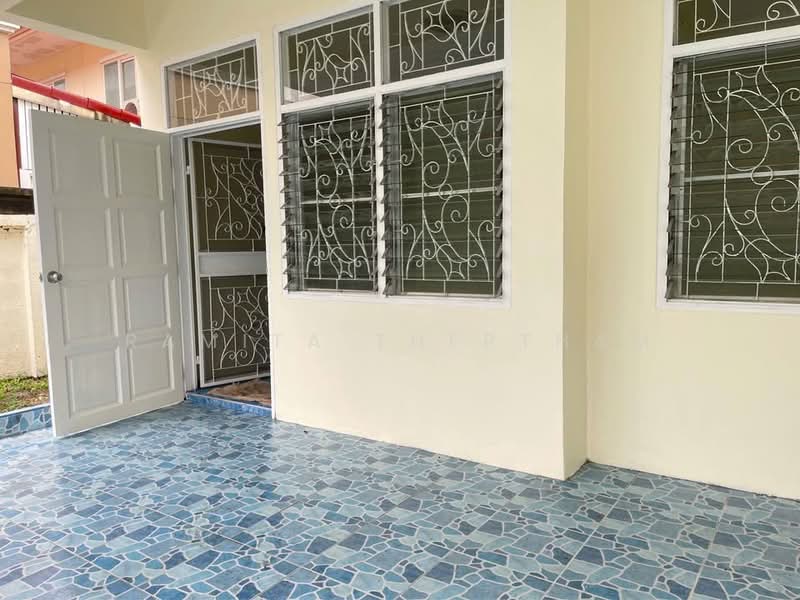3-BR Townhouse, Bangkok, Si Khan, Don Mueang, Bangkok, 3 Bedrooms, 128 sqm, Townhouse For Sale, by Ramita Theptham, 500484713 - DDproperty.com