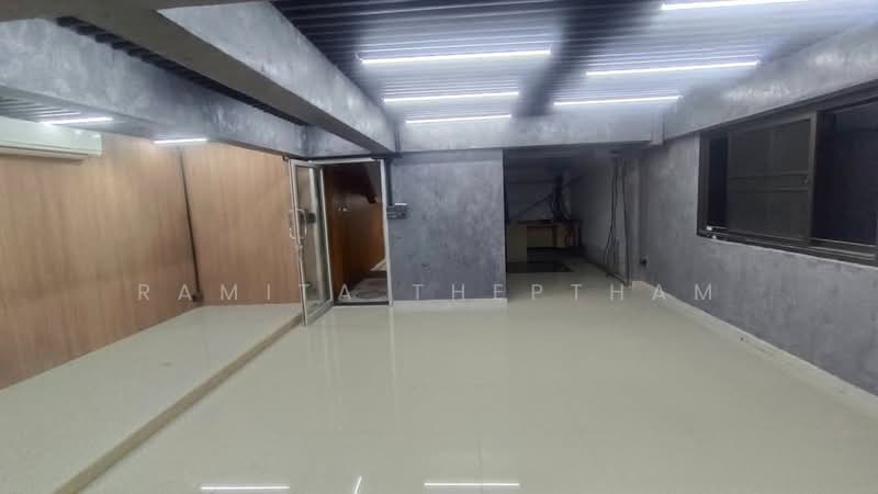 บ้าน 2-ห้องนอน, กรุงเทพ, บางขุนศรี, บางกอกน้อย, กรุงเทพ, 600 ตร.ม., บ้านเดี่ยว ให้เช่า, โดย Ramita Theptham, 500484725 - DDproperty.com