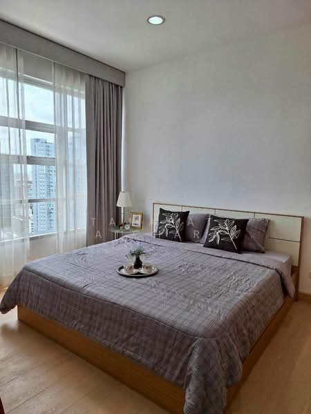Baan Klang Krung Siam-Pathumwan, Bangkok, Petchburi Road, Thanon Phetchaburi, Ratchathewi, Bangkok, 2 Bedrooms, 67 sqm, Condo For Rent, by Tanapat Jitwatcharakomol, 500484786 - DDproperty.com