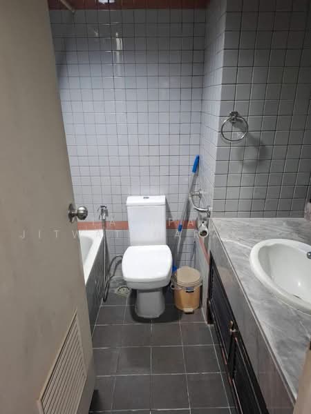 Juldis River Mansion, Bangkok, 2 Samsen 3 Alley, Wat Sampraya, Phra Nakhon, Bangkok, 1 Bedroom, 38 sqm, Condo For Sale, by Tanapat Jitwatcharakomol, 500484797 - DDproperty.com