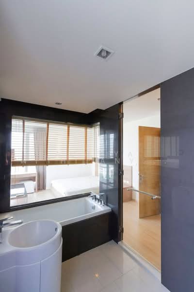 Rhythm Sukhumvit 50, Bangkok, 8 Sukhumvit 50, Sukhumvit Road, Phra Kanong, Khlong Toei, Bangkok, 2 Bedrooms, 65 sqm, Condo For Rent, by Achaya Nithipanyawong, 500484799 - DDproperty.com