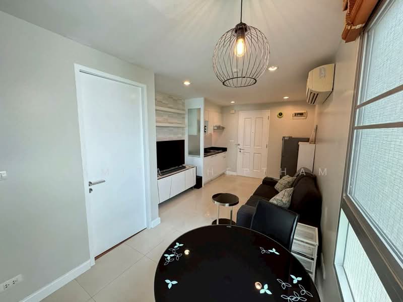 The Clover Thonglor Residence, Bangkok, Soi Sukhumvit 55, Khlong Tan Nua, Watthana, Bangkok, 1 Bedroom, 37 sqm, Condo For Rent, by Ramita Theptham, 500484815 - DDproperty.com