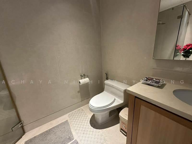 The Emporio Place, Bangkok, 93 Soi Sukhumvit 24, Sukhumvit Road, Khong Tan, Khlong Toei, Bangkok, 1 Bedroom, 83 sqm, Condo For Sale, by Achaya Nithipanyawong, 500484833 - DDproperty.com