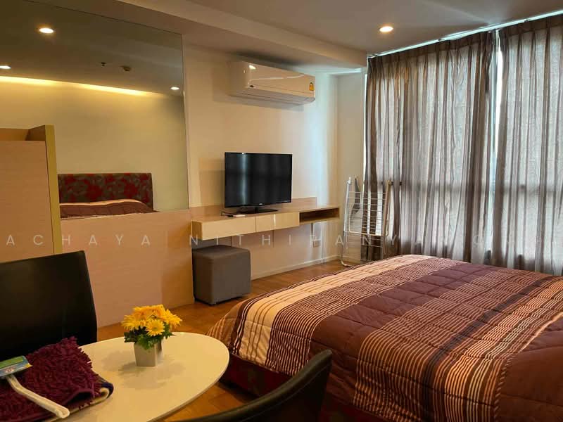 15 Sukhumvit Residences, Bangkok, Soi Sukhumvit 15, Khlongtoei Nua, Watthana, Bangkok, 1 Bedroom, 28 sqm, Condo For Sale, by Achaya Nithipanyawong, 500484842 - DDproperty.com