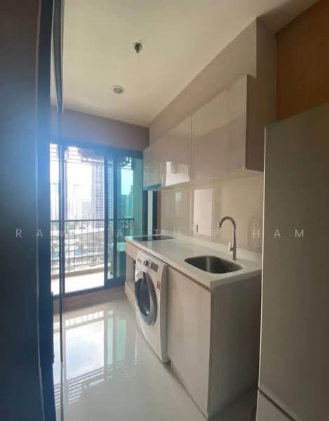 Life Asoke, Bangkok, Asoke-Dindang Road, Bang Kapi, Huai Khwang, Bangkok, 1 Bedroom, 30 sqm, Condo For Rent, by Ramita Theptham, 500484898 - DDproperty.com