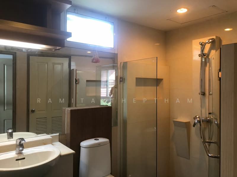 Pandao Place condominium, Bangkok, Sukhumvit, Phra Kanong, Khlong Toei, Bangkok, 1 Bedroom, 53 sqm, Condo For Rent, by Ramita Theptham, 500484921 - DDproperty.com