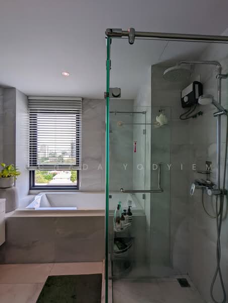 Rhythm Ekkamai, Bangkok, 11 Soi Sukhumvit 63, Khlongtoei Nua, Watthana, Bangkok, 2 Bedrooms, 70 sqm, Condo For Sale, by Suchada Yodyiem, 500484938 - DDproperty.com