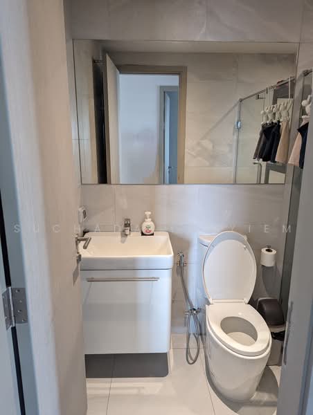 Rhythm Ekkamai, Bangkok, 11 Soi Sukhumvit 63, Khlongtoei Nua, Watthana, Bangkok, 2 Bedrooms, 70 sqm, Condo For Sale, by Suchada Yodyiem, 500484938 - DDproperty.com