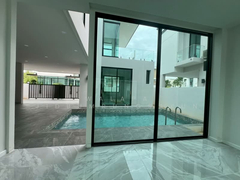 The Master Ekkamai-Ramintra, Bangkok, Soi Ramintra 39, Tha Rang, Bang Khen, Bangkok, 4 Bedrooms, 419 sqm, Single Detached House For Rent, by Walapa Jidbumrungsakun, 500484984 - DDproperty.com