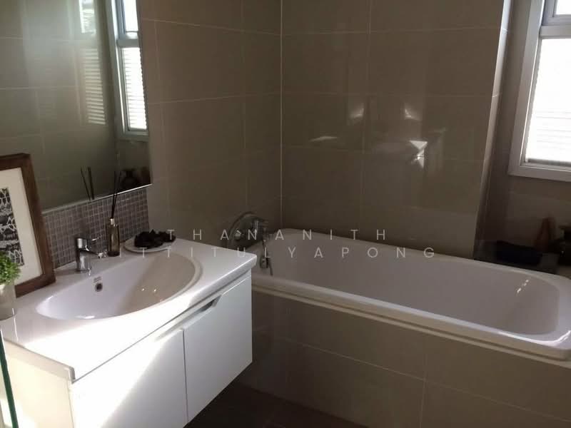 Maestro 39, Bangkok, Sukhumvit Road, Khlong Tan Nua, Watthana, Bangkok, 2 Bedrooms, 64 sqm, Condo For Rent, by Thananith Ittitulyapong, 500485025 - DDproperty.com