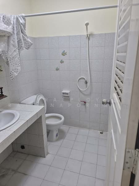 Maneeya Ville, Bangkok, Soi Wachiratham Sathit 12, Bang Chak, Phra Khanong, Bangkok, 3 Bedrooms, 170 sqm, Single Detached House For Rent, by Praeploy Rattanapornnapapatch, 500485056 - DDproperty.com