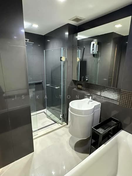 Rhythm Sathorn, Bangkok, 141 Soi Sathorn 21, Yan Nawa, Sathon, Bangkok, 1 Bedroom, 45 sqm, Condo For Rent, by Isika Tonkham, 500485103 - DDproperty.com