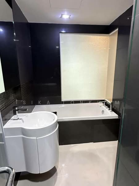 Rhythm Sathorn, Bangkok, 141 Soi Sathorn 21, Yan Nawa, Sathon, Bangkok, 1 Bedroom, 45 sqm, Condo For Rent, by Isika Tonkham, 500485103 - DDproperty.com