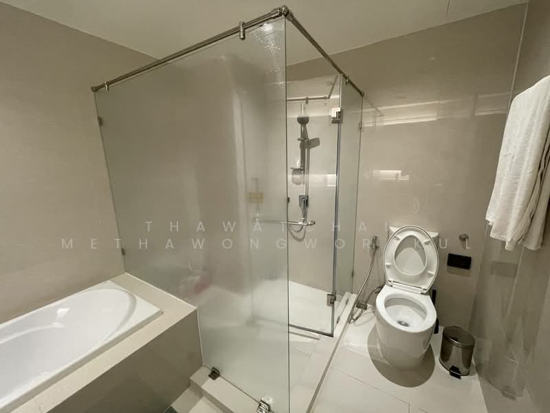 Vtara Sukhumvit 36, Bangkok, 118 Soi Saen Sabai, Phra Kanong, Khlong Toei, Bangkok, 2 Bedrooms, 79 sqm, Condo For Rent, by Thawatchai Methawongworakul, 500485158 - DDproperty.com