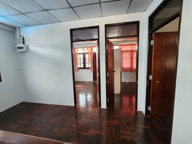 ซอยกรุงเทพ-นนทบุรี 13 (ใกล้แยกติวานนท์ นนทบุรี), Nonthaburi, Talat Kwan, Muang Nonthaburi, Nonthaburi, 3 Bedrooms, 110 sqm, Single Detached House For Rent, by วริธรา ลิ้มปาละกูล, 500485175 - DDproperty.com