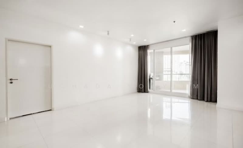 Sukhumvit City Resort, Bangkok, 51 Soi Sukhumvit 11, Khlongtoei Nua, Watthana, Bangkok, 5 Bedrooms, 357 sqm, Condo For Sale, by Suchada Yodyiem, 500485195 - DDproperty.com