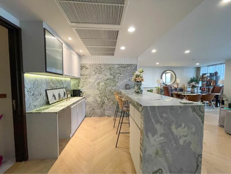 Park Court Sukhumvit 77, Bangkok, T77 Sukhumvit 77, Phra Kanong Nua, Watthana, Bangkok, 3 Bedrooms, 285 sqm, Condo For Sale, by Suchada Yodyiem, 500485264 - DDproperty.com