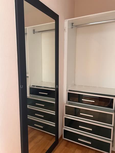 The Emporio Place, Bangkok, 93 Soi Sukhumvit 24, Sukhumvit Road, Khong Tan, Khlong Toei, Bangkok, 2 Bedrooms, 101 sqm, Condo For Sale, by Pemika Aukkaraleekul, 500485265 - DDproperty.com