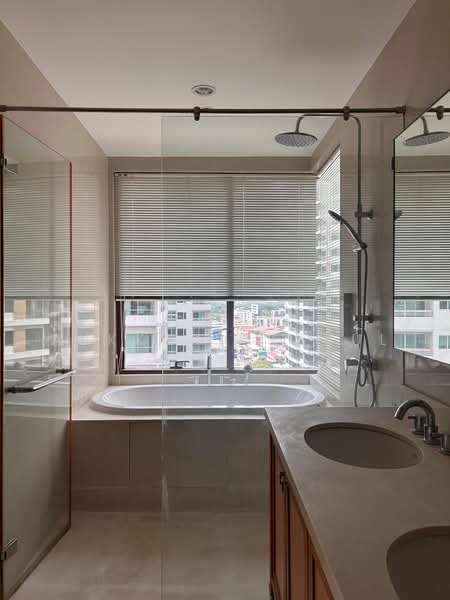 The Emporio Place, Bangkok, 93 Soi Sukhumvit 24, Sukhumvit Road, Khong Tan, Khlong Toei, Bangkok, 2 Bedrooms, 101 sqm, Condo For Sale, by Pemika Aukkaraleekul, 500485265 - DDproperty.com