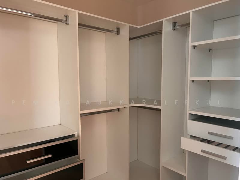 The Emporio Place, Bangkok, 93 Soi Sukhumvit 24, Sukhumvit Road, Khong Tan, Khlong Toei, Bangkok, 2 Bedrooms, 101 sqm, Condo For Sale, by Pemika Aukkaraleekul, 500485265 - DDproperty.com