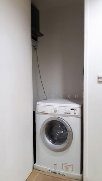 Siri At Sukhumvit, Bangkok, 902 Sukhumvit Road, Phra Kanong, Khlong Toei, Bangkok, 1 Bedroom, 51 sqm, Condo For Rent, by Isika Tonkham, 500485273 - DDproperty.com