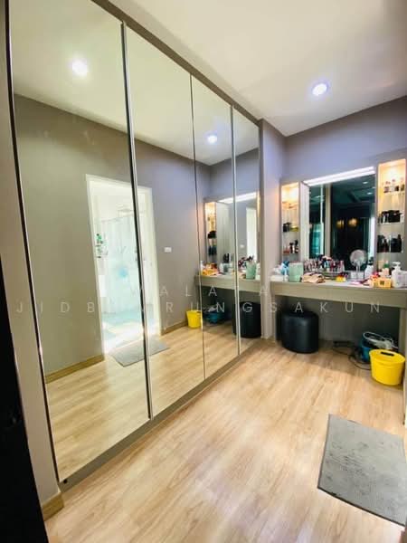 Villa Arcadia Srinakarin : วิลล่า อะคาเดีย ศรีนครินทร์, สมุทรปราการ, ซอย หมู่บ้านวิลล่าอะคาเดียศรีนครินทร์, บางแก้ว, บางพลี, สมุทรปราการ, 400 ตร.ม., บ้านเดี่ยว ให้เช่า, โดย Walapa Jidbumrungsakun, 500485283 - DDproperty.com