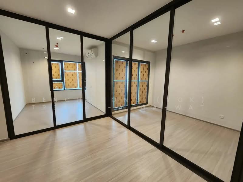 Life Sathorn Sierra, Bangkok, Ratchaphruek Rd, Talat Plu, Thon Buri, Bangkok, 1 Bedroom, 36 sqm, Condo For Rent, by Bencharong (Yok) Treerat-a-na-wat, 500485302 - DDproperty.com