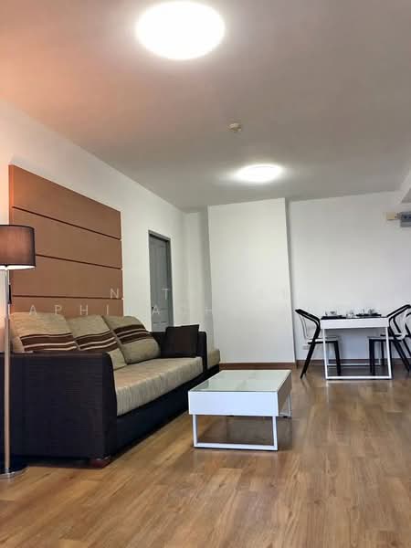 Supalai Park Ekkamai-Thonglor, Bangkok, Petchaburi Road, Bang Kapi, Huai Khwang, Bangkok, 2 Bedrooms, 70 sqm, Condo For Rent, by Natrinee Aphirachatanon, 500485355 - DDproperty.com