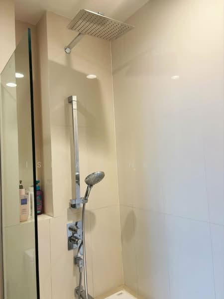 Oka Haus Sukhumvit 36, Bangkok, 3399 Rama 4 Road, Khong Tan, Khlong Toei, Bangkok, 1 Bedroom, 36 sqm, Condo For Rent, by Isika Tonkham, 500485386 - DDproperty.com