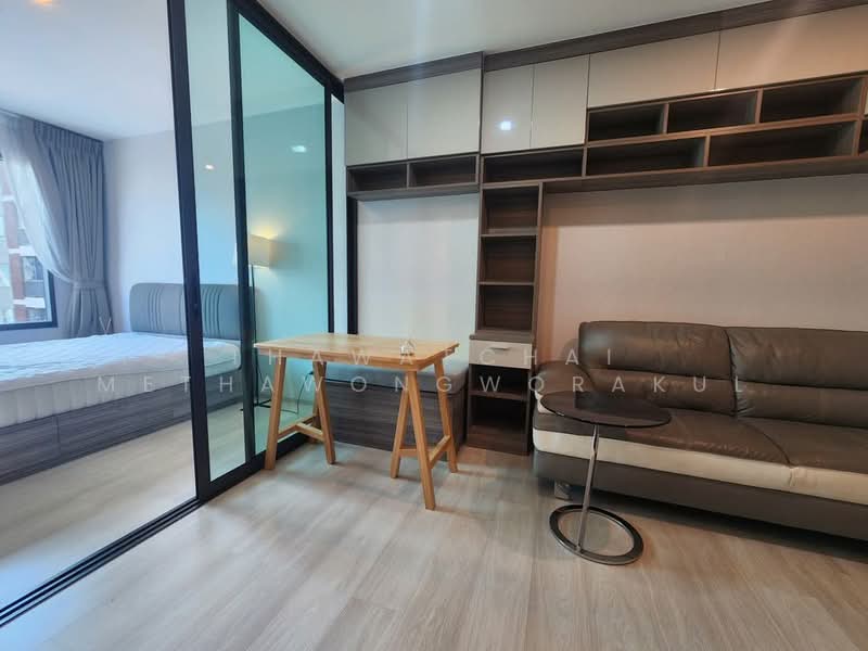 Life Pinklao, Bangkok, Boromarajonani Road, Bang Bamru, Bang Phlat, Bangkok, 1 Bedroom, 35 sqm, Condo For Sale, by Thawatchai Methawongworakul, 500485404 - DDproperty.com