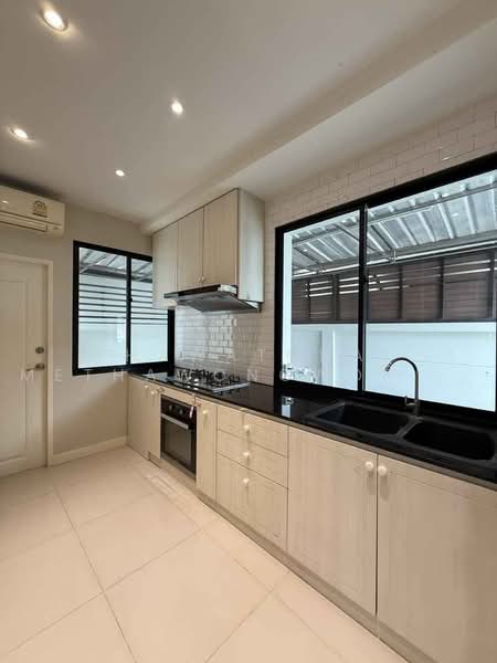 Lake View Park Bangna, Bangkok, 454 Kanchanaphisek Road, Dok Mai, Prawet, Bangkok, 3 Bedrooms, 200 sqm, Single Detached House For Sale, by Thawatchai Methawongworakul, 500485422 - DDproperty.com