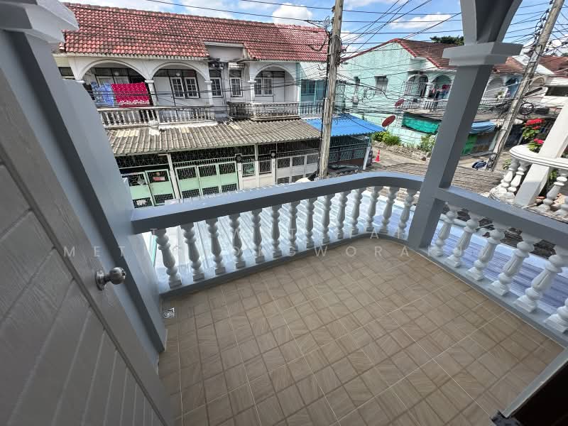 2-BR Townhouse, Bangkok, Arun Amarin, Bangkok Noi, Bangkok, 2 Bedrooms, 76 sqm, Townhouse For Sale, by Thawatchai Methawongworakul, 500485480 - DDproperty.com