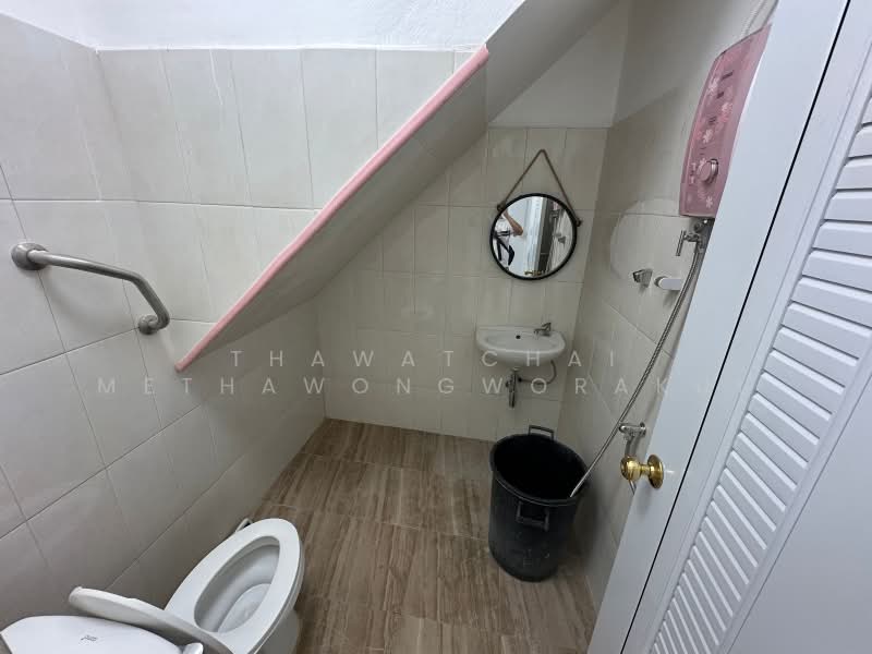 2-BR Townhouse, Bangkok, Arun Amarin, Bangkok Noi, Bangkok, 2 Bedrooms, 76 sqm, Townhouse For Sale, by Thawatchai Methawongworakul, 500485480 - DDproperty.com