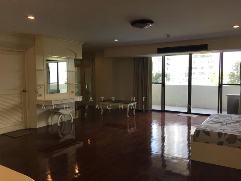 Oriental Towers, Bangkok, 25 Soi Ekkamai 12, Ekkamai Road, Khlong Tan Nua, Watthana, Bangkok, 4 Bedrooms, 452 sqm, Condo For Rent, by Natrinee Aphirachatanon, 500485487 - DDproperty.com