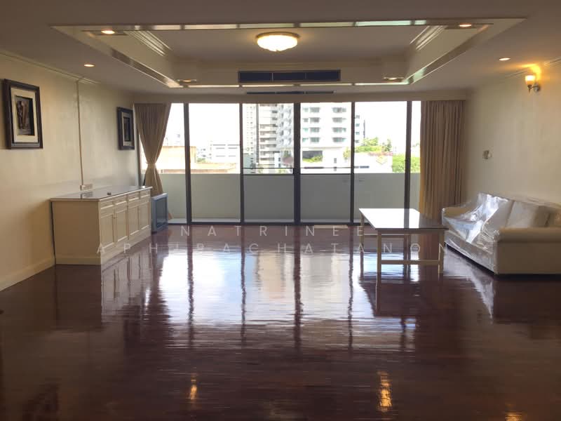 Oriental Towers, Bangkok, 25 Soi Ekkamai 12, Ekkamai Road, Khlong Tan Nua, Watthana, Bangkok, 4 Bedrooms, 452 sqm, Condo For Rent, by Natrinee Aphirachatanon, 500485487 - DDproperty.com