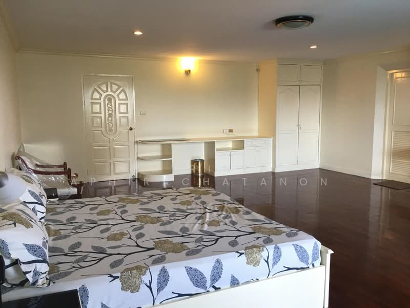 Oriental Towers, Bangkok, 25 Soi Ekkamai 12, Ekkamai Road, Khlong Tan Nua, Watthana, Bangkok, 4 Bedrooms, 452 sqm, Condo For Rent, by Natrinee Aphirachatanon, 500485487 - DDproperty.com