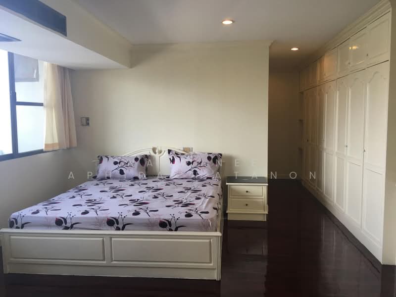 Oriental Towers, Bangkok, 25 Soi Ekkamai 12, Ekkamai Road, Khlong Tan Nua, Watthana, Bangkok, 4 Bedrooms, 452 sqm, Condo For Rent, by Natrinee Aphirachatanon, 500485487 - DDproperty.com