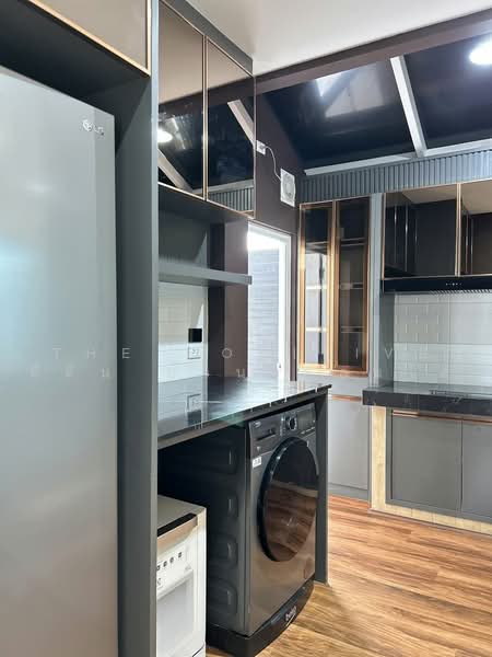 Laddarom Elegance Salaklang Chiangmai : ลัดดารมย์ อิลิแกนซ์ ศาลากลาง (เชียงใหม่), เชียงใหม่, ถนน สมโภชเชียงใหม่ 700 ปี, สันผีเสื้อ, เมืองเชียงใหม่, เชียงใหม่, 200 ตร.ม., บ้านเดี่ยว ให้เช่า, โดย The Positive ที่ดิน บ้าน คอนโด, 500485494 - DDproperty.com