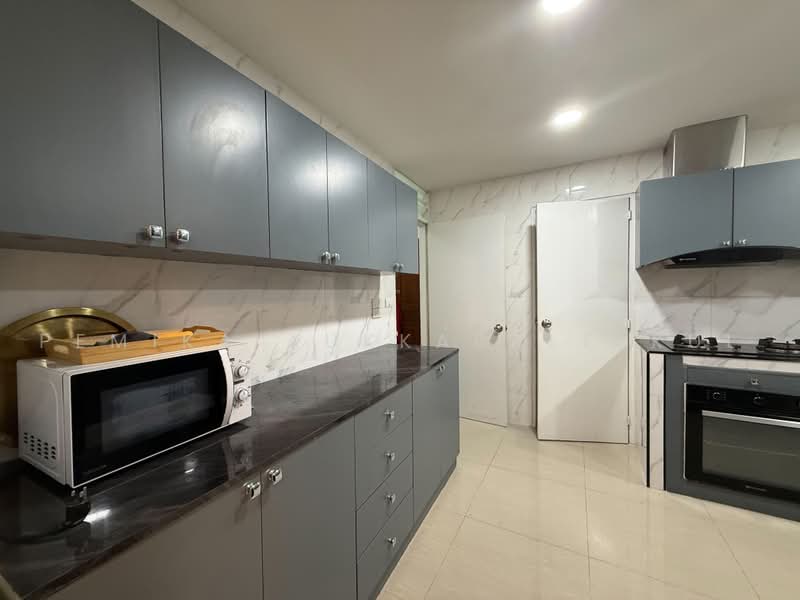 President Park Sukhumvit 24, Bangkok, 99 Sukhumvit 24 Alley, Khlongtoei Nua, Watthana, Bangkok, 3 Bedrooms, 220 sqm, Condo For Sale, by Pemika Aukkaraleekul, 500485514 - DDproperty.com