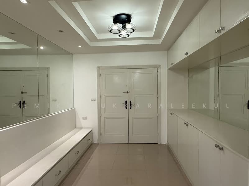 President Park Sukhumvit 24, Bangkok, 99 Sukhumvit 24 Alley, Khlongtoei Nua, Watthana, Bangkok, 3 Bedrooms, 220 sqm, Condo For Sale, by Pemika Aukkaraleekul, 500485514 - DDproperty.com