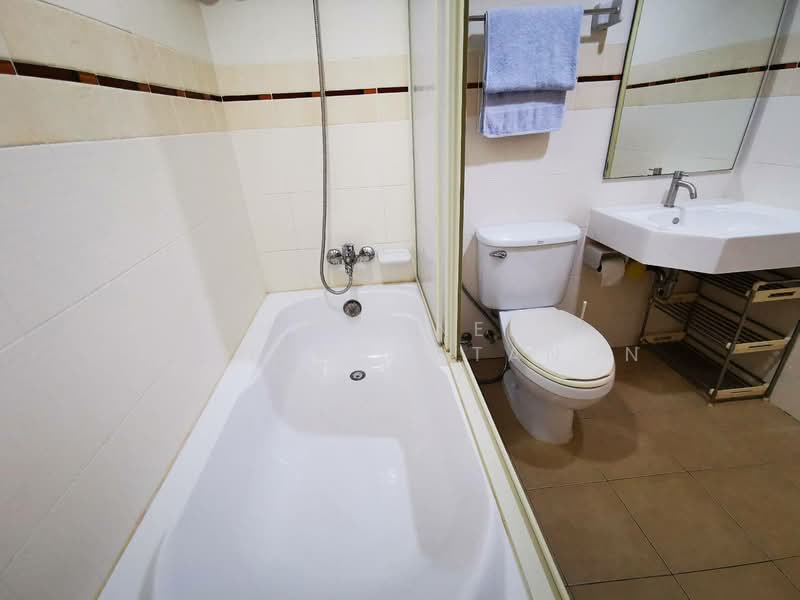 Lumpini Place Pinklao 2, Bangkok, 89 Boromarajonani Road, Arun Amarin, Bangkok Noi, Bangkok, 1 Bedroom, 34 sqm, Condo For Sale, by Natrinee Aphirachatanon, 500485522 - DDproperty.com
