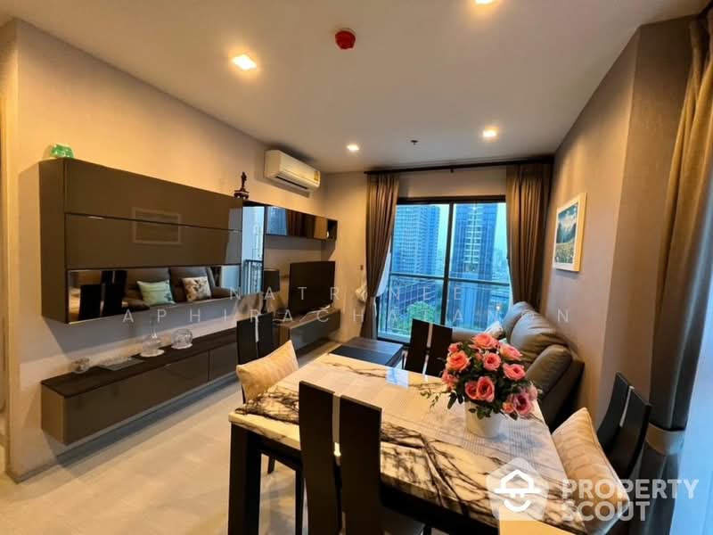 Rhythm Sukhumvit 36-38, Bangkok, 55 Soi Sukhumvit 36, Sukhumvit Road, Phra Kanong, Khlong Toei, Bangkok, 1 Bedroom, 50 sqm, Condo For Rent, by Natrinee Aphirachatanon, 500485562 - DDproperty.com