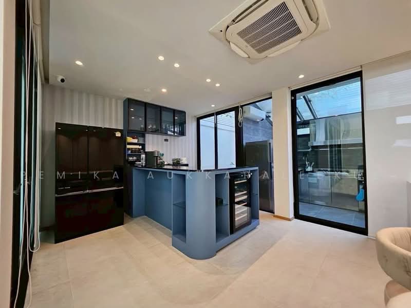 undefined, Bangkok, Praborommaharatchawang, Phra Nakhon, Bangkok, 3 Bedrooms, 208 sqm, Single Detached House For Sale, by Pemika Aukkaraleekul, 500485574 - DDproperty.com