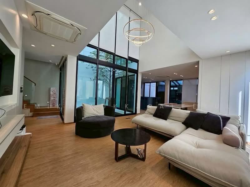 undefined, Bangkok, Praborommaharatchawang, Phra Nakhon, Bangkok, 3 Bedrooms, 208 sqm, Single Detached House For Sale, by Pemika Aukkaraleekul, 500485574 - DDproperty.com